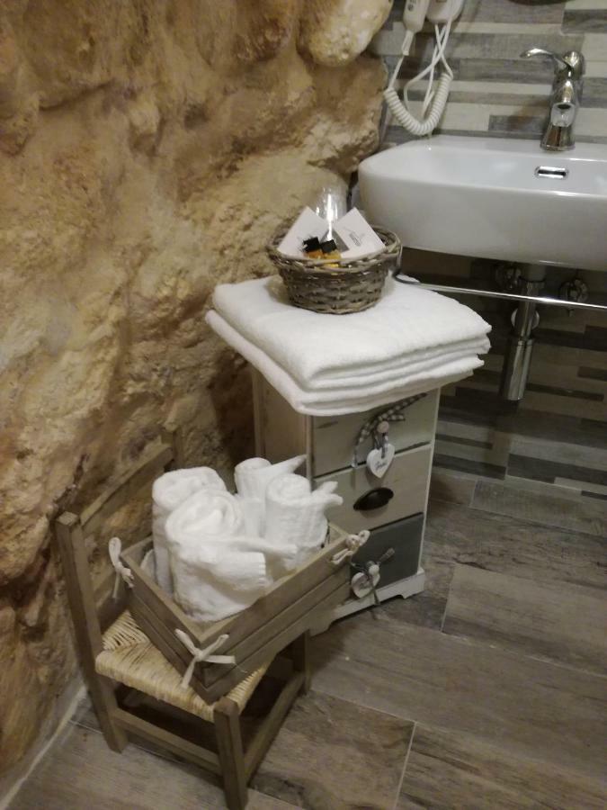 Sassi Sotto Le Stelle * Matera