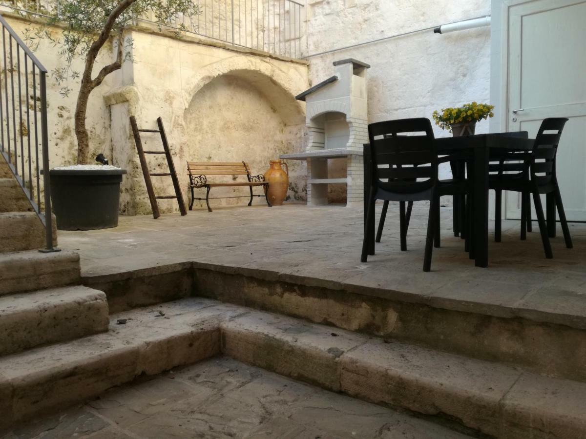 Sassi Sotto Le Stelle * Matera